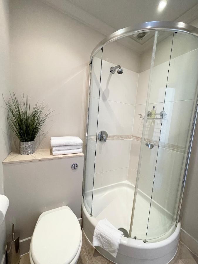 Victoria Maisonette Apartment Лондон Екстер'єр фото