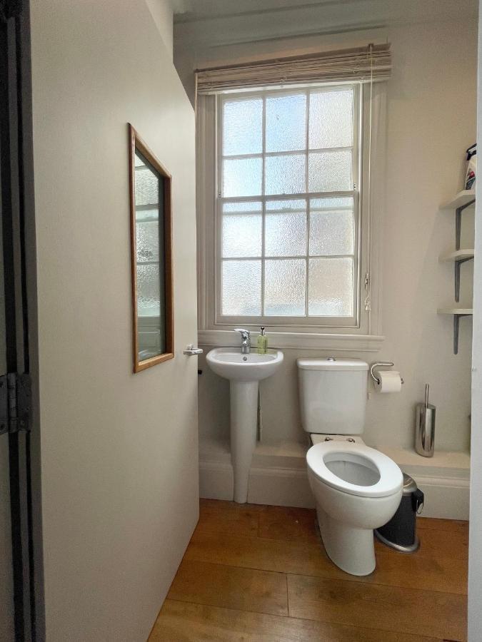 Victoria Maisonette Apartment Лондон Екстер'єр фото