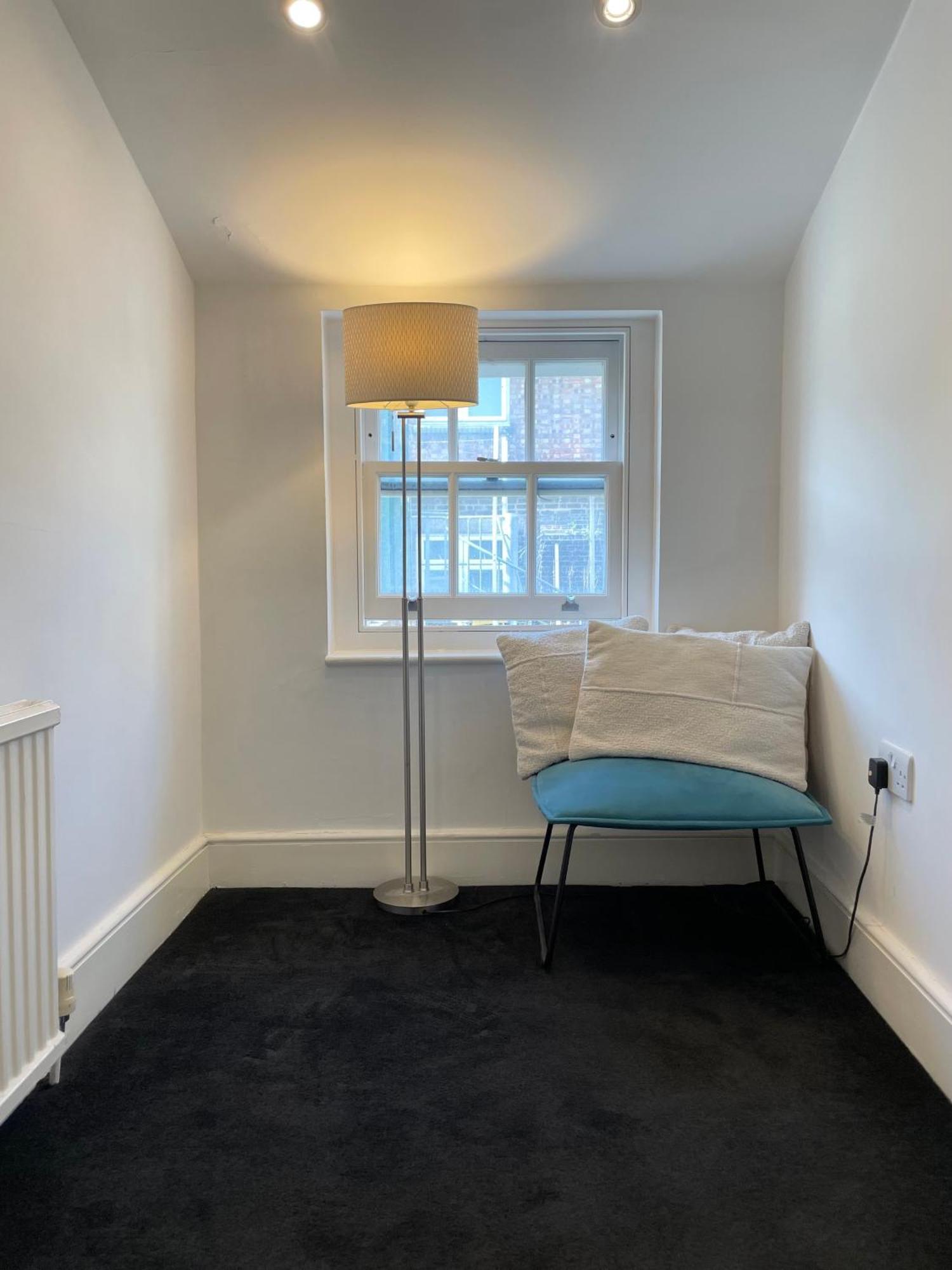 Victoria Maisonette Apartment Лондон Екстер'єр фото