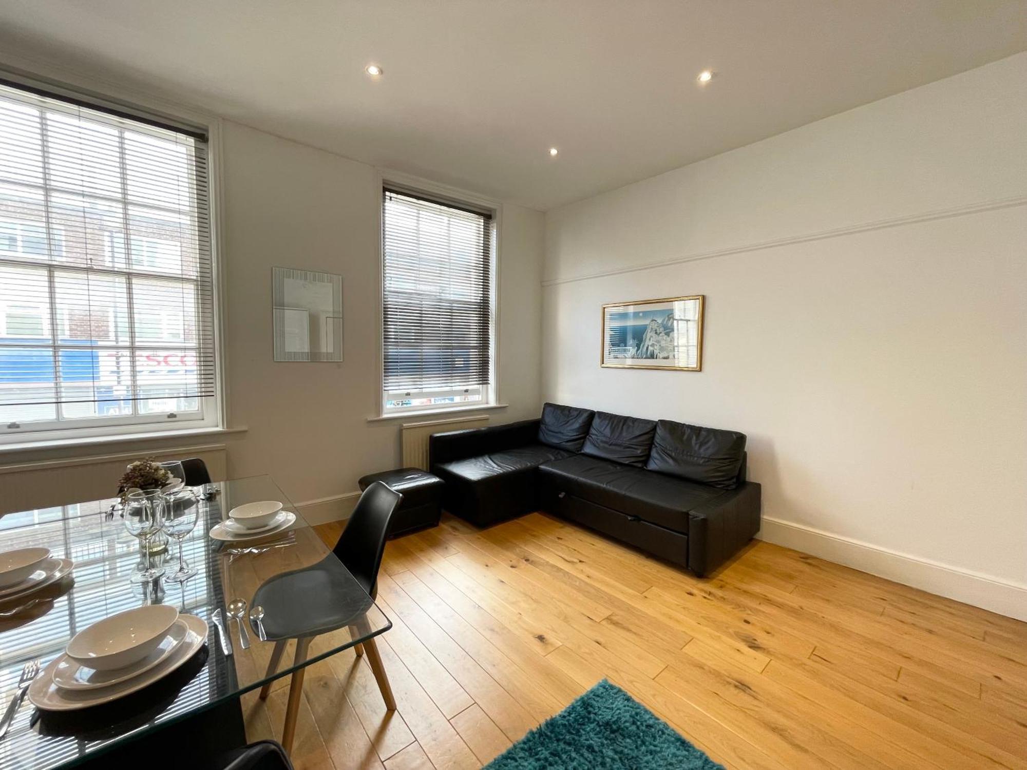 Victoria Maisonette Apartment Лондон Екстер'єр фото