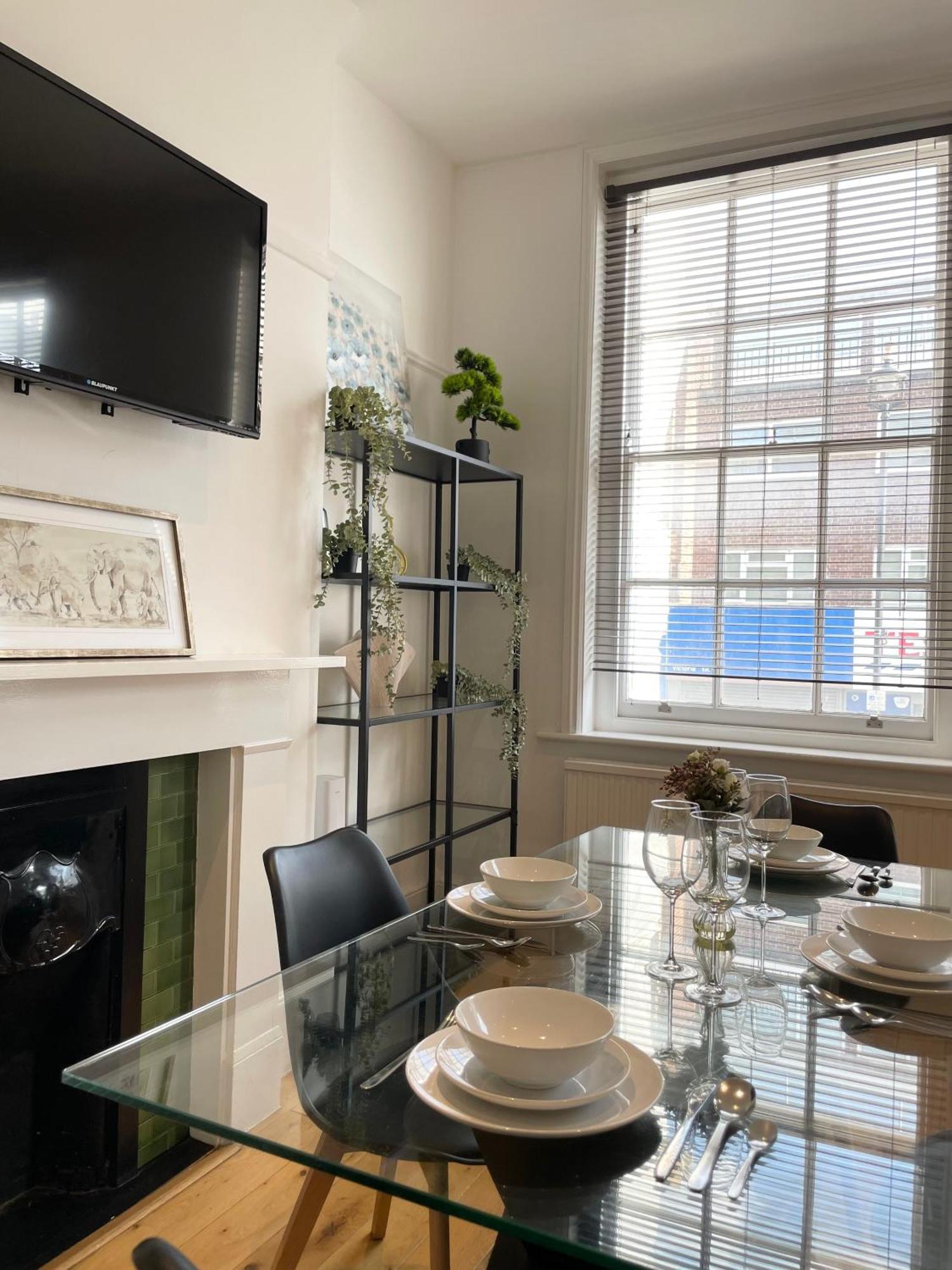 Victoria Maisonette Apartment Лондон Екстер'єр фото